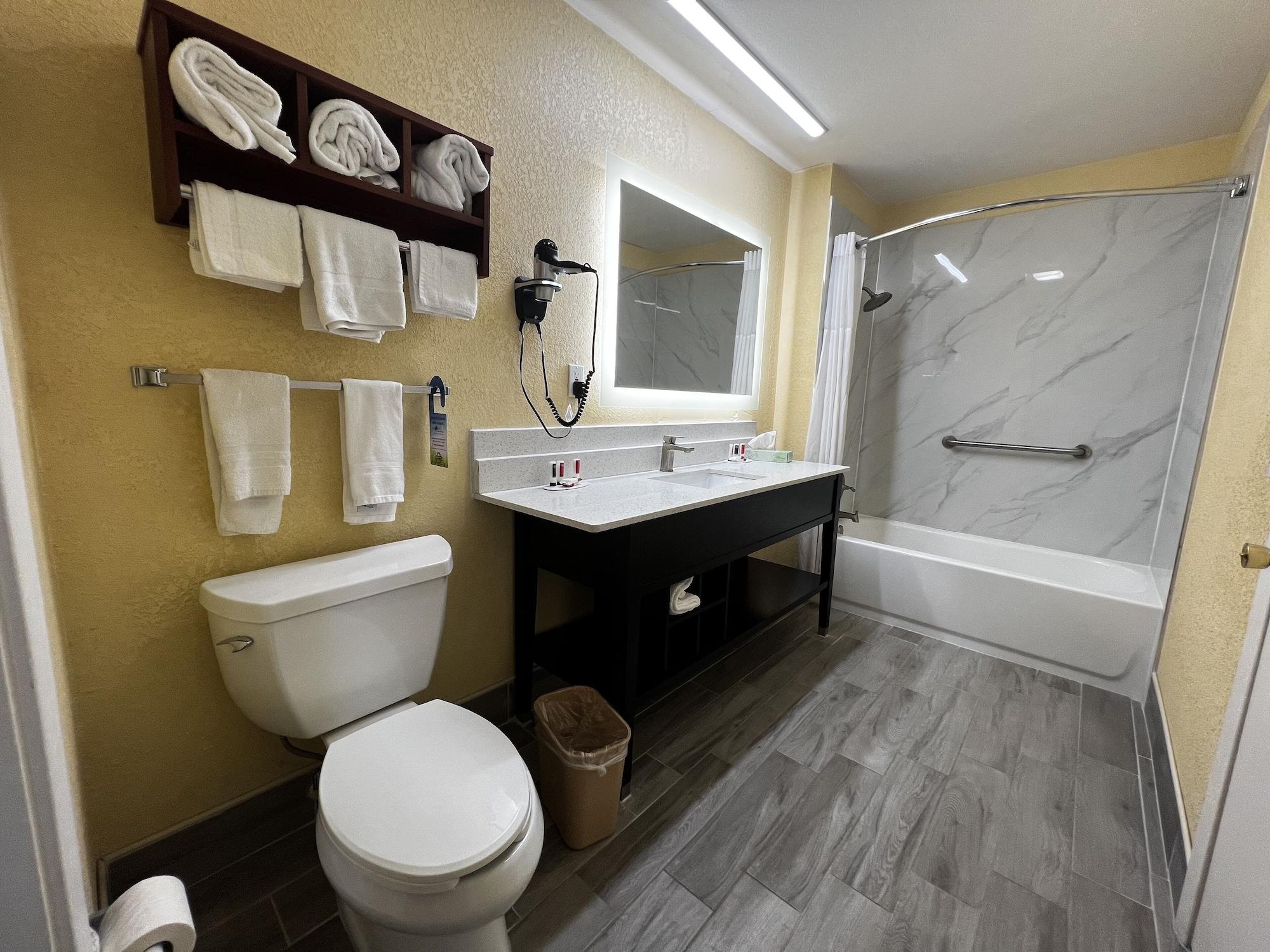 Days By Wyndham Hotel Fredericksburg