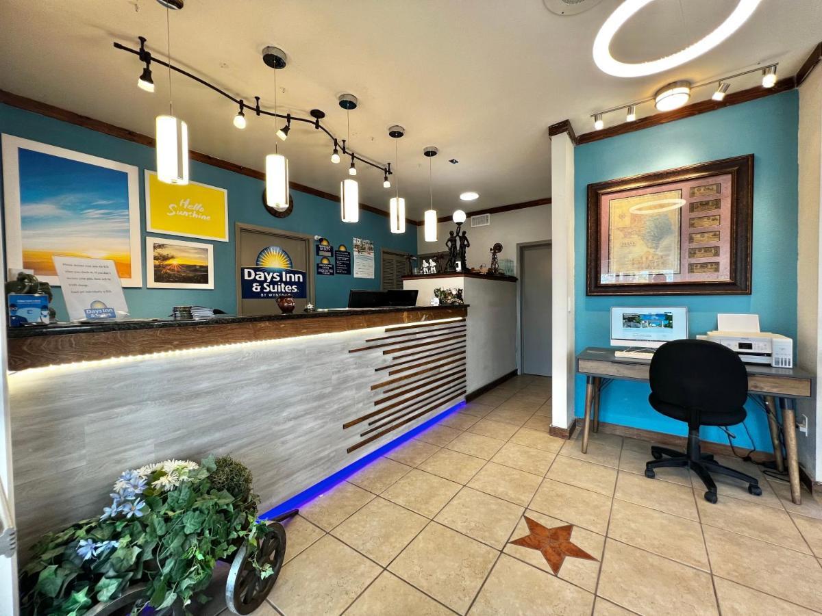 Days By Wyndham Hotel
